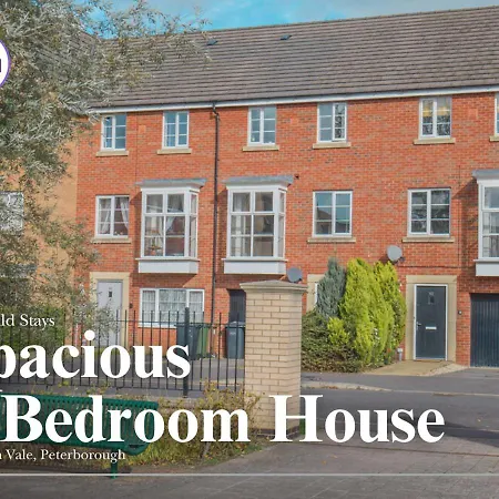 Cb Stays - 5 Bedroom House In Molyneux Square Peterborough Exterior photo